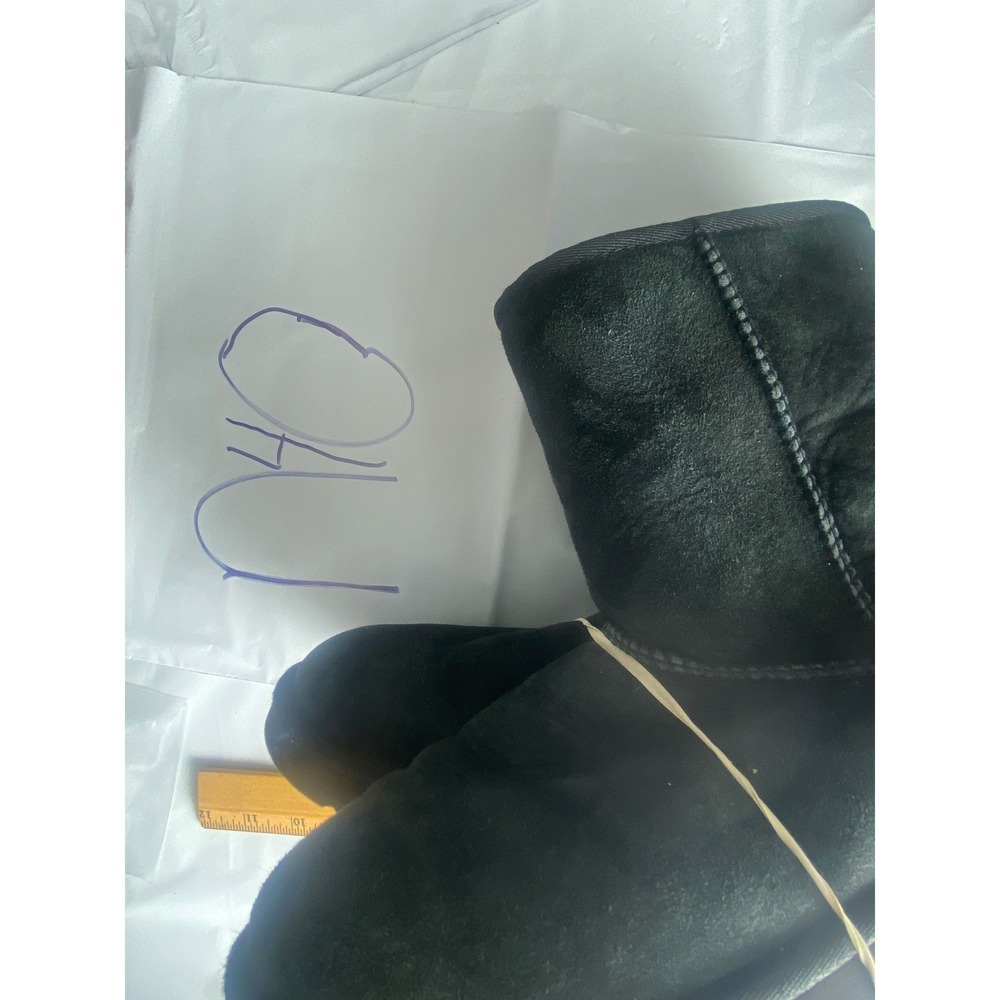UGG Classic Mini II Women's Boots Black Suede Sheepskin Lined Size 7